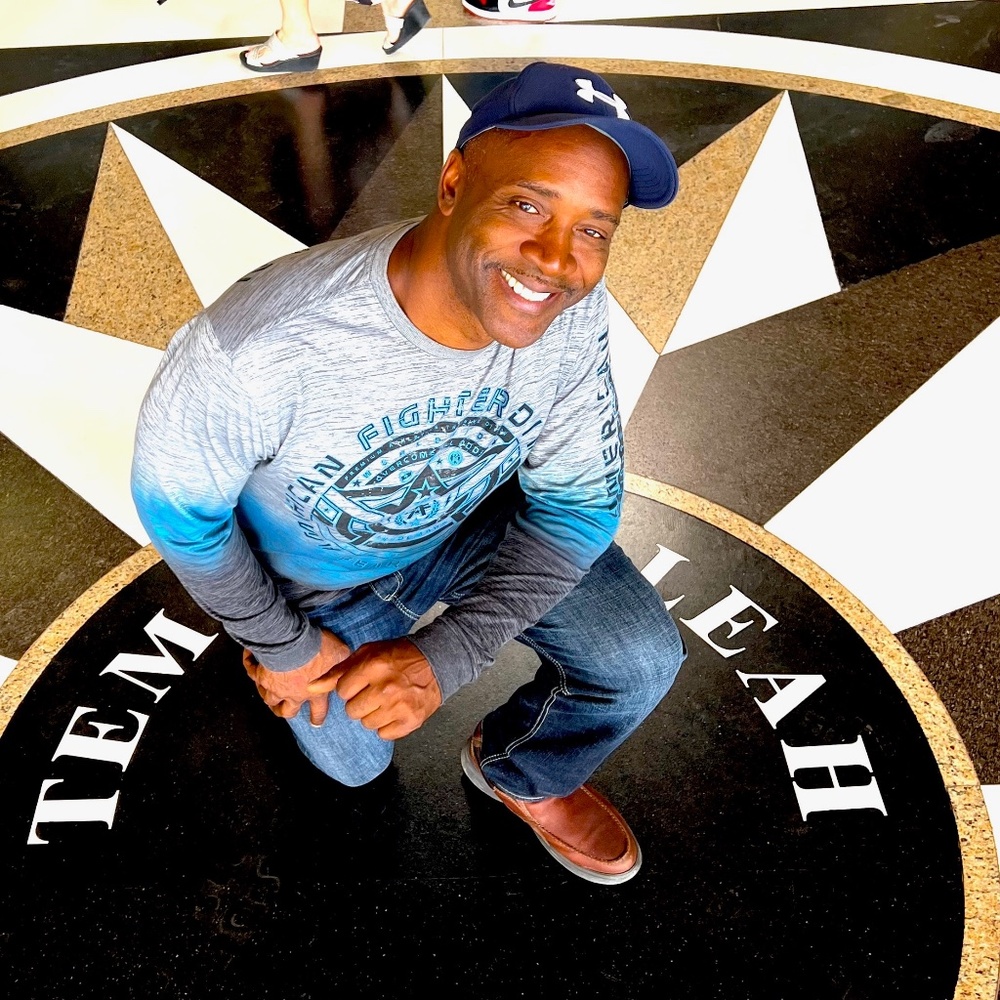 Meet your Posher, Winston